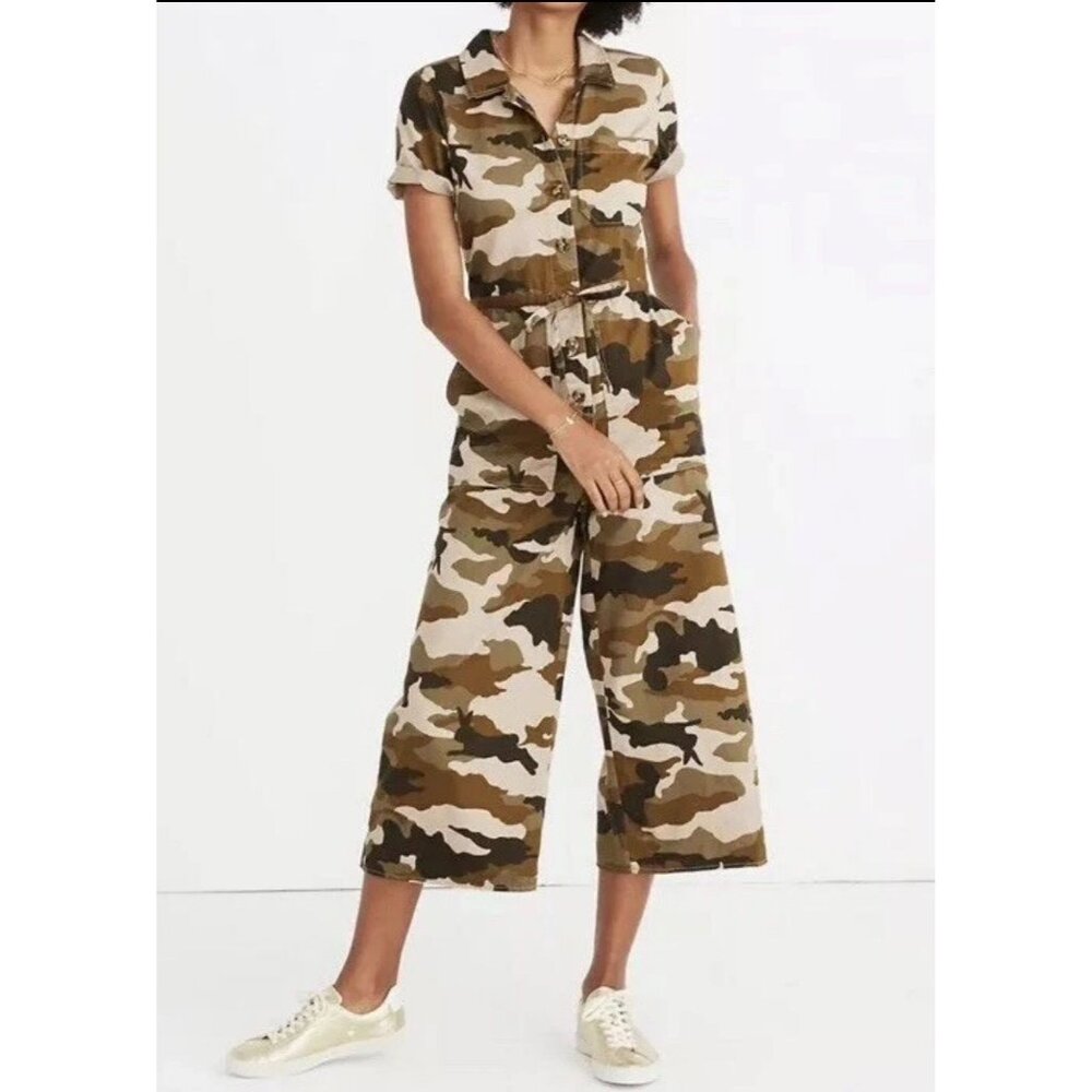 Madewell Womens Camo Wide leg Utility Jumpsuit Size 00 Button Front Hippie Boho
